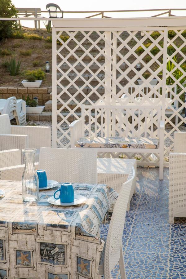 B&B Stella Marina Capo dʼOrlando Buitenkant foto