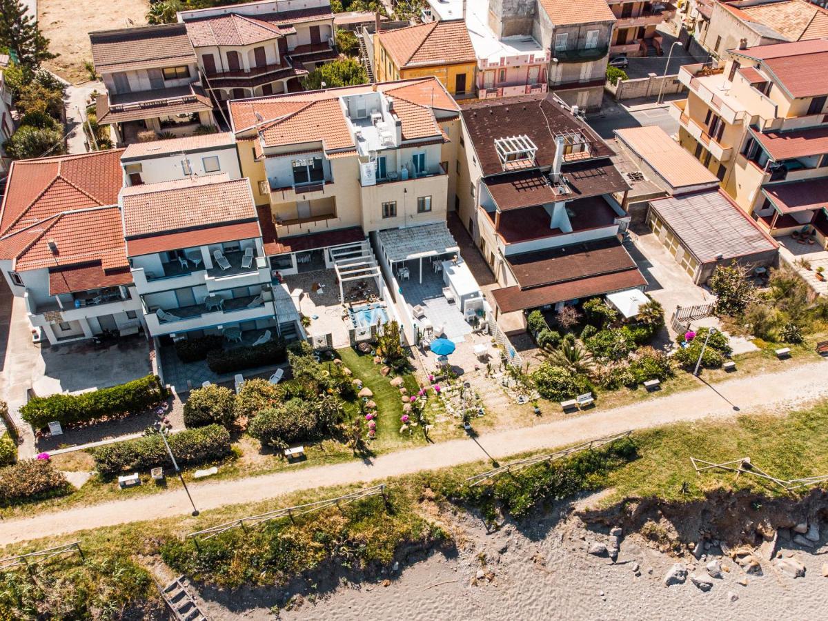 B&B Stella Marina Capo dʼOrlando Buitenkant foto