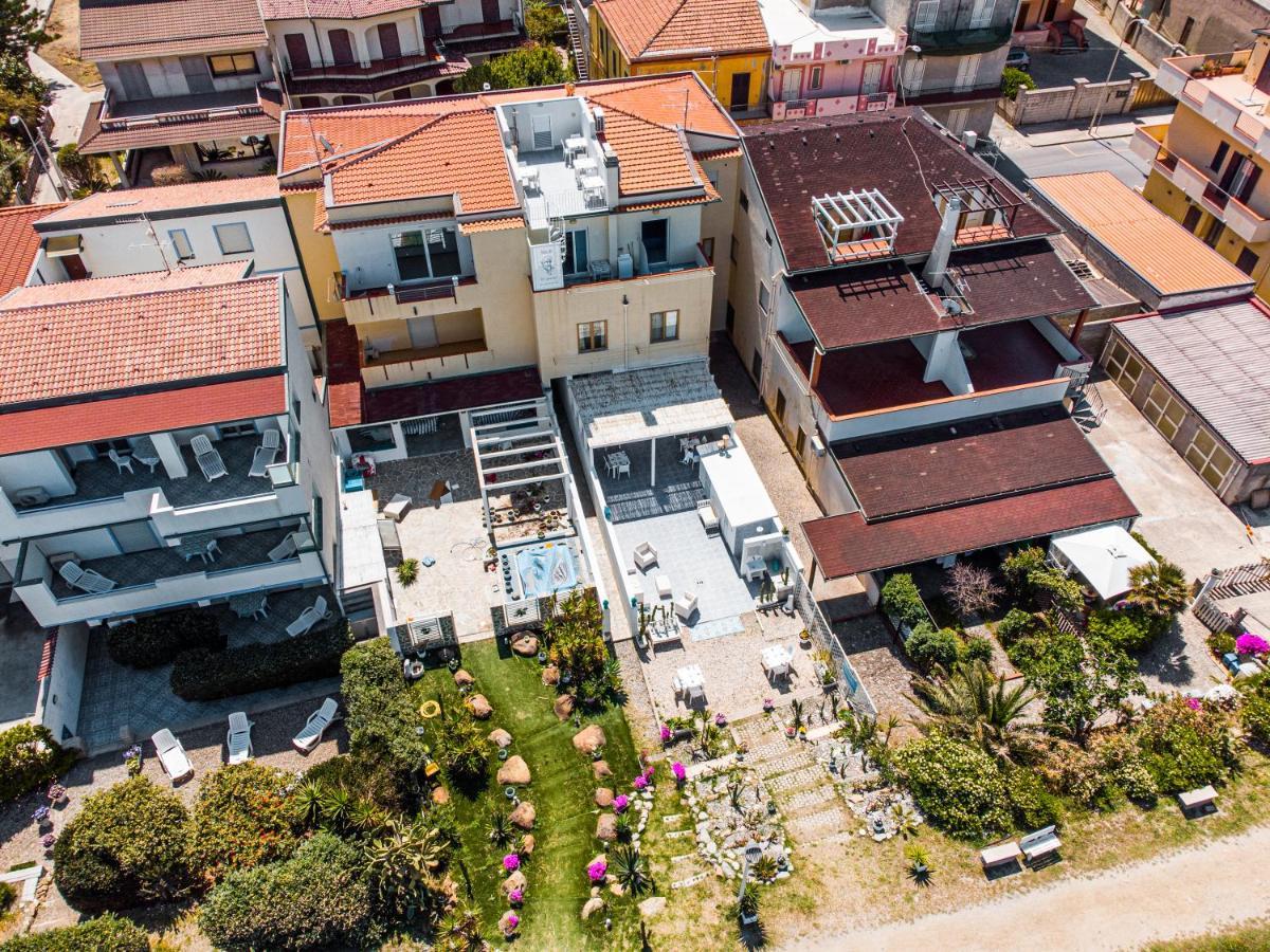 B&B Stella Marina Capo dʼOrlando Buitenkant foto